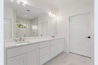1901 N Chateau Lane Lane N, Kerrville, TX 78028 - Photo 6