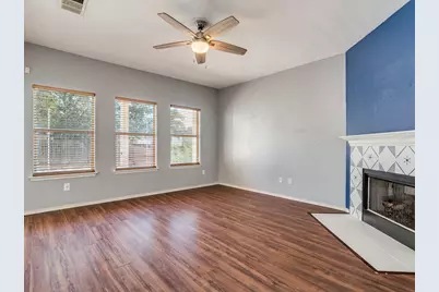112 Maplewood N, Kyle, TX 78640 - Photo 10
