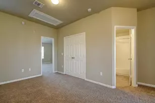 1620 Bryant Dr, Round Rock, TX 78664 - Photo 2