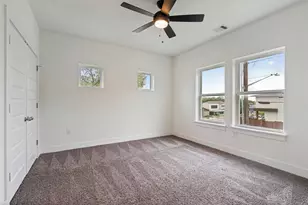 5006 Baker St, Austin, TX 78721 - Photo 14