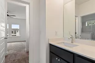 5006 Baker St, Austin, TX 78721 - Photo 12