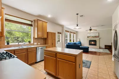 11425 Sabinal Mesa Drive, Austin, TX 78739 - Photo 12