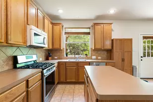11425 Sabinal Mesa Dr, Austin, TX 78739 - Photo 10
