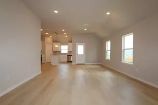 4516 Lava Is Dr, Austin, TX 78747 - Photo 4