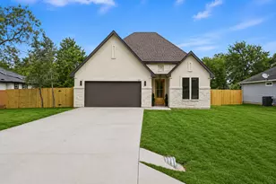 122 W Pauwela Ln, Bastrop, TX 78602 - Photo 2