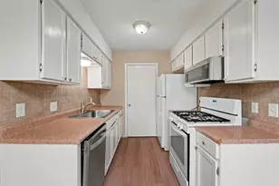 418 Linden St, Bastrop, TX 78602 - Photo 8