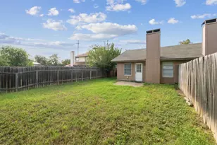 418 Linden St, Bastrop, TX 78602 - Photo 18
