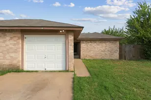 418 Linden St, Bastrop, TX 78602 - Photo 20
