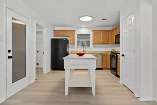 1818 Lost Maples Loop, Cedar Park, TX 78613 - Photo 10