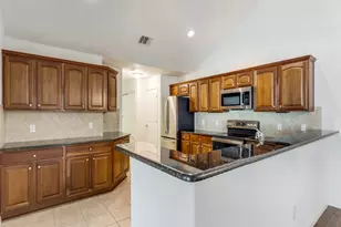 30 Wildwood Dr, Georgetown, TX 78633 - Photo 16