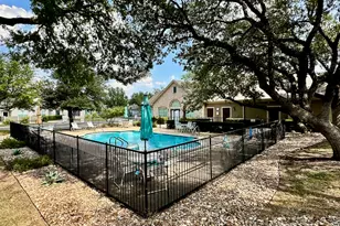 30 Wildwood Dr, Georgetown, TX 78633 - Photo 32