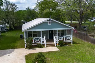 404 Rivers St, Smithville, TX 78957 - Photo 22