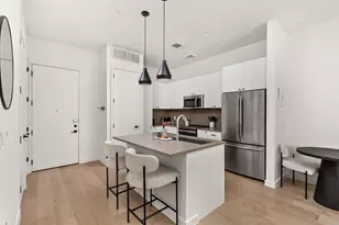 800 Embassy Dr, Austin, TX 78702 - Photo 6