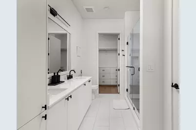 800 Embassy Drive #113, Austin, TX 78702 - Photo 14