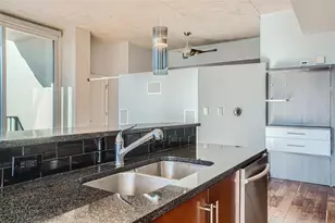 360 Nueces St, Austin, TX 78701 - Photo 18