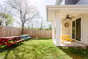 807 E 16th St, Austin, TX 78702 - Photo 28