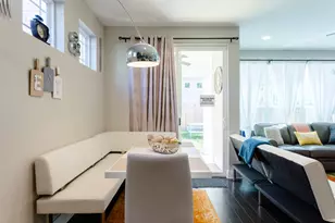 807 E 16th St, Austin, TX 78702 - Photo 12