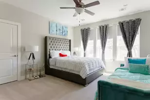 807 E 16th St, Austin, TX 78702 - Photo 14