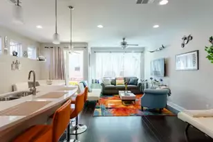 807 E 16th St, Austin, TX 78702 - Photo 2