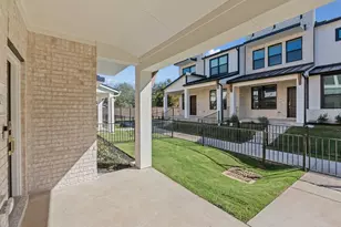 1280 E Main St, Round Rock, TX 78664 - Photo 4