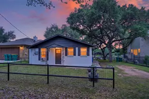 405 Robinhood Ln, Granite Shoals, TX 78654 - Photo 1