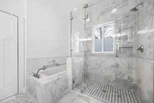 2413 Sharon Ln, Austin, TX 78703 - Photo 12