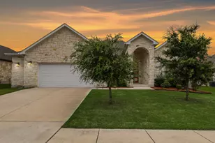 16713 Elsinore Ln, Pflugerville, TX 78660 - Photo 2