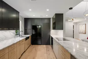 1500 Surrey Hill Dr, Austin, TX 78746 - Photo 10