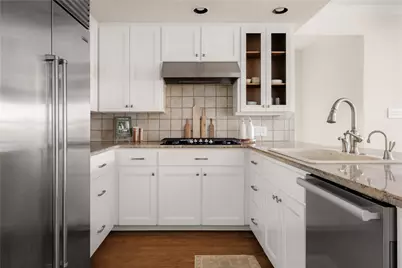 4822 Twin Valley Drive, Austin, TX 78731 - Photo 12