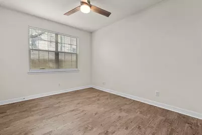 1100 W 25th Street #101, Austin, TX 78705 - Photo 36