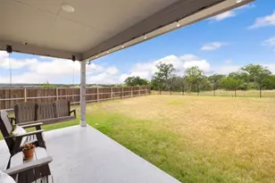 109 Rambling Rpds Dr, Georgetown, TX 78628 - Photo 34