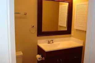 106 E 30th St, Austin, TX 78705 - Photo 8