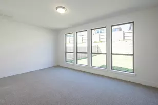 7102 Woodford Wy, Austin, TX 78744 - Photo 8