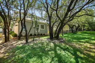 207 Fairlake Cir, Lakeway, TX 78734 - Photo 22