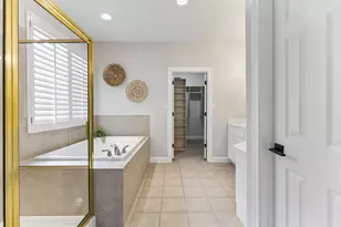 347 The Hills Dr, The Hills, TX 78738 - Photo 20