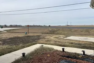 313 NW Carlos G Parker Blvd NW, Taylor, TX 76574 - Photo 12