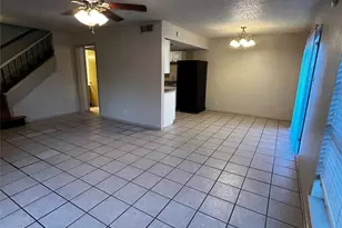 7204 Creekside Dr, Austin, TX 78752 - Photo 4