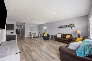 2402 Sunray Ct, Lockhart, TX 78644 - Photo 12