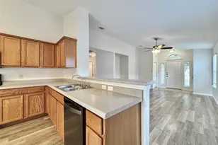 916 Gentry Dr, Leander, TX 78641 - Photo 12