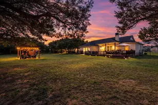 206 Campo Colinas Dr, Bertram, TX 78605 - Photo 2