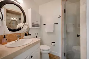 611 N Adams St, Fredericksburg, TX 78624 - Photo 16