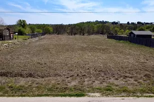 310 Rancho Linda Dr, Lockhart, TX 78644 - Photo 4