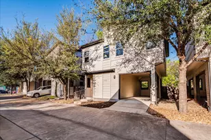 1106 Lambie St, Austin, TX 78702 - Photo 16