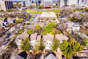 1106 Lambie St, Austin, TX 78702 - Photo 20