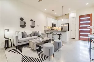 1106 Lambie St, Austin, TX 78702 - Photo 2