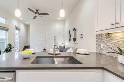 1106 Lambie Street #C, Austin, TX 78702 - Photo 4