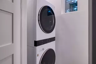 3911 Duval St, Austin, TX 78751 - Photo 16