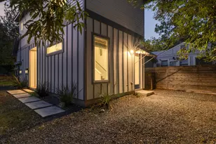 3911 Duval St, Austin, TX 78751 - Photo 6