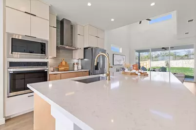 4800 Russet Hill Drive, Austin, TX 78723 - Photo 6