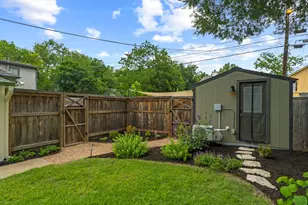 1908 W 37th St, Austin, TX 78731 - Photo 30